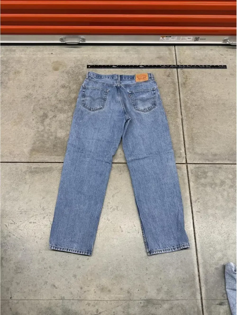 vintage levis 550 faded blue relaxed baggy fit jeans size 36 x 32